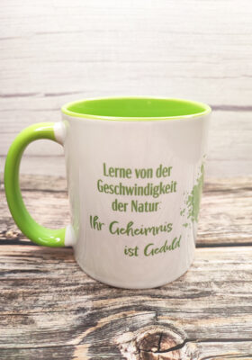 Entdecke jetzt unseren einzigartigen Kaffeebecher von Super-Mug mit einem wunderschönen Eulenmotiv und einem inspirierenden Spruch