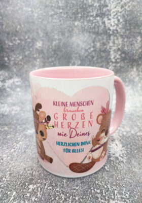 Vielen Dank für alles” genau das Richtige für dich. Diese Tasse von Super-Mug ist rundum bedruckt und hat gezeichnete Motive von einem Biber